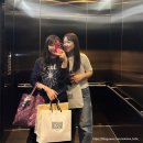 출근룩 데일리가방 with 바오바오 루센트 양면더블컬러 오렌지x핑크 내돈내산 착샷