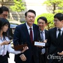 윤