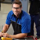 남성자동차정비 이미지