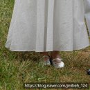 예랑민박 | 루샤웨딩슈즈 실착 후기, 유럽웨딩스냅 사브리나와 은시리로 다양한 무드 연출하기