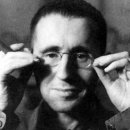 연극 <예외와 관습> 이미지