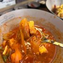 논현1-107 | [서울 강남] 강남역 혼밥 성지! 1992덮밥&amp;짜글이 신논현점, 육회덮밥에 한입전까지 완벽 한상