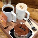 제시엘리스 봉동지점 | [전주 근교 &amp; 완주 드라이브] 제시엘리스 로스터리 카페 : 봉동 야외 테라스 + 2층 대형카페, 달달한 후기