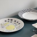 힐링이 되는 도자기 핸드페인팅 이미지