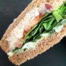 브라운치킨 | 파리바게뜨 '크랜베리 치킨 브라운 &amp; 치킨샐러드 멀티그레인 샌드위치' 찐 후기(가격/칼로리/내돈내산)