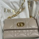 디올 미스 카로백 Dior Miss Caro 미니백 투 톤 라떼 &amp; 트렌치 베이지 매크로까나쥬 양가죽 리뷰 (가격...