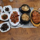 우렁쌈밥 이미지