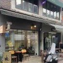 위긴티식스(WEGINTIXIX) | [서울 용산 | 위긴티식스] 수제 티라미수가 유명한 이태원 커피 맛집 로스터리 카페 추천