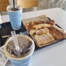 강릉 카페 거리 안목 해변 뷰 맛집 AM 에이엠브레드앤커피 브런치 후기