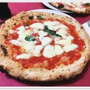 나폴리피자 이미지