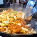 ‘닭고기, 양배추, 떡!’ 골라 먹는 묘미가 있는 철판 닭갈비 맛집 5곳 이미지