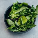 20 Stress Relieving Foods to Try if You’re Feeling Anxious-깊은 고뇌를 벗어나게 해 주는 식품 20가지 이미지