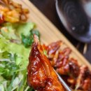 오븐에빠진닭 동송점 | 경복궁역 연말 모임 하기 좋은 치킨집 '오븐에 빠진 닭' 로스트 샘플러 + 어묵탕 내돈내산 후기