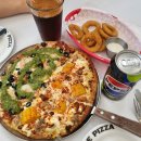 엉클창 | 문래창작촌 맛집 [엉클피자] 문래본점 하프반반, 어니언링 웨이팅 후기