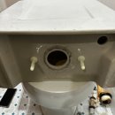 세븐일레븐 수원공구상가점 | [수원 변기 수리] 물이 안 멈춰요! 수도요금 폭탄 주범, 상가 화장실 변기 부속 전체 교체 현장