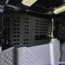 기아카크리닉 신갈점 | 기아 PV5 차량 적재함에 사이드 몰리 패널을 장착해 드렸습니다. 카고 개조.