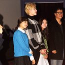 [포토엔]이종석 ‘박보영-이세영 두 미녀 사이서 긴장’(피 끓는 청춘)(3건) 이미지