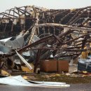 Deadly tornadoes rip through Mississippi - 치명적인 토네이도가 미시시피를 통과, 피해. 이미지