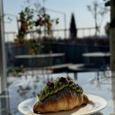 S-OIL 산뜻주유소 | 낙동강이 보이는 곳에서 찾은 빛나는 순간: 힐링 가득한 대형 베이커리 카페 이야기