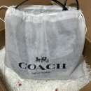 위드21 | 20대 여자친구 생일선물 추천 - 코치 가방에밀리 숄더 백 위드 퀼팅 CDX21 IMBLK 내돈내산 후기