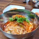 장비빔국수와 굴국밥 보쌈 이미지