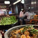 의창노인복지관 당구장 | 🐽 모란역 불대창 돌짜장(Feat. 대창마라전골) 맛집 후기 [ 용용선생 모란역점 / 내돈내산 ]