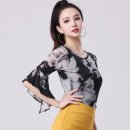 라틴핏 | 라운드넥 프린트 슬림핏 라틴 댄스 상의로 스타일리시한 댄스룩 완성