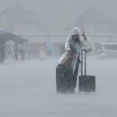 [날씨] 호우경보 확대 <b>중앙</b><b>재난</b><b>안전</b><b>대책</b><b>본부</b> 2단계 발령 위기경보 수준 경계로 상향