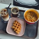 cafe 66(카페 66) | 거제 동부 카페 추천 한강라면이 있는 오션뷰 카페 Cafe The 32
