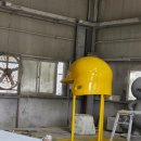 헬멧 조형물 이미지