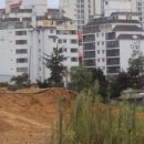 어제의 부영아파트 모델하우스 진척모습(지붕 공사 진행중) 이미지