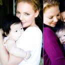 어린 아기 네일린도 예쁘지만 여배우 캐서린 헤이글의 마음씨도 정말 예쁘다 인종을 초월한 어머니의 위대한 사랑. 이미지