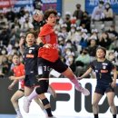 亞 6연속 우승!' 韓 여자핸드볼 이변 없다, 일본에 짜릿한 대역전승 이미지