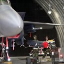 최신예 F-15K 전투기 공개…정밀직격탄 JDAM 장착 이미지