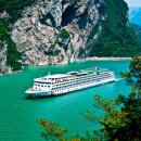 중국의 장강삼협을 감상할 수 있는 Yangtze Gold Cruises 이미지