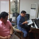 로뎀나무아래 이미지