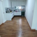 5061 | [송파구 장판시공] KCC 숲 옥 2.2T MN22-5061 빅타일 비앙코 거여동 아파트 거실 12평 장판 시공