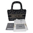 춘의역 1번출구와 2번출구 사이 이미지