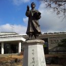 정지용 동상 이미지