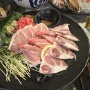 통영 술독에 빠진 사람들 이미지