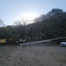 휴식공간 | 용화산 등산 진달래 꽃 피어 있는 최단코스 100대명산 등산코스 추천