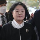[朝鮮칼럼 The Column] ‘1700만원 횡령’ 윤미향 의원이 지은 가장 큰 죄 이미지
