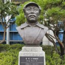 ‘공산당 활동한 독립영웅’ 홍범도… 육사 동상 이전, 원로 의견은 이미지