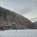 산과 자연의 쉼터 이미지