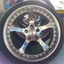 명품타이어 이미지