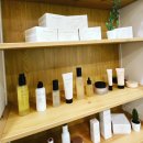 Incellderm doesn't sell from shelves in a stroe. (인셀덤은 일반적 화장품이 아닙니다.) 이미지