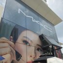 큐어스테이션 | 성수 올리브영N성수 팝업 맥 러스터글래스 메이크업 서비스