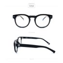 유아이 안경 이미지