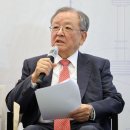 정치 왜곡죄는 고소할 길이 없다 이미지