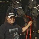 맹수 농장 이미지